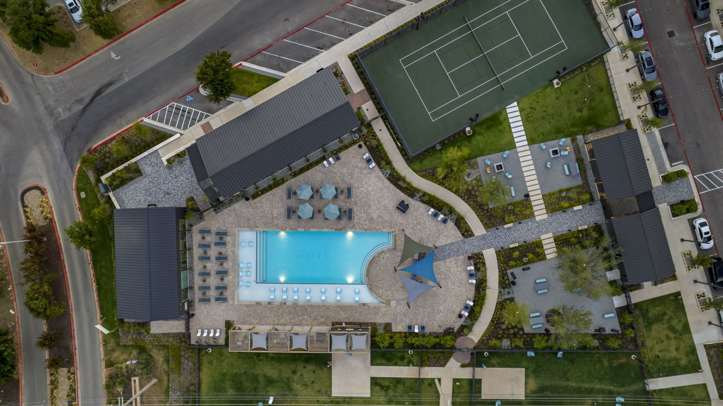 Lantana Round Rock Image 36