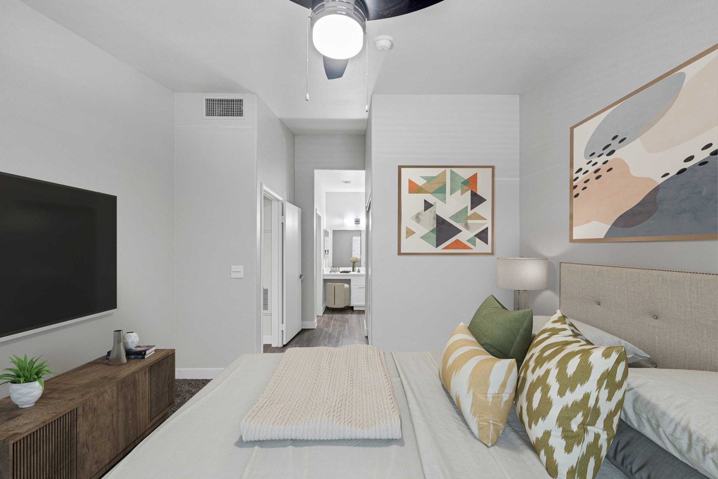 The Edmond at Hacienda Image 2