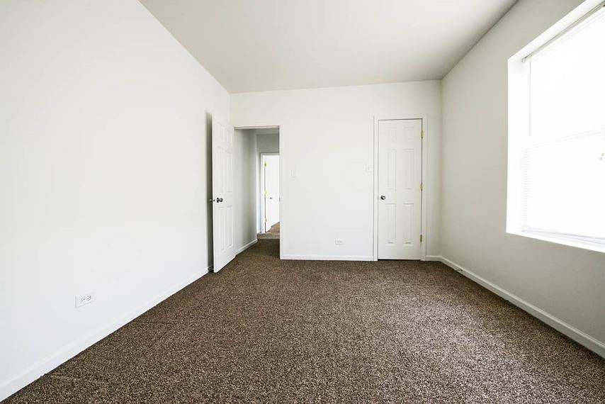 1117 N Lawler Ave Image 7