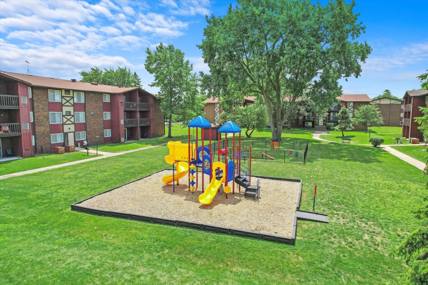 Hampton In Highland Apartments Image 13