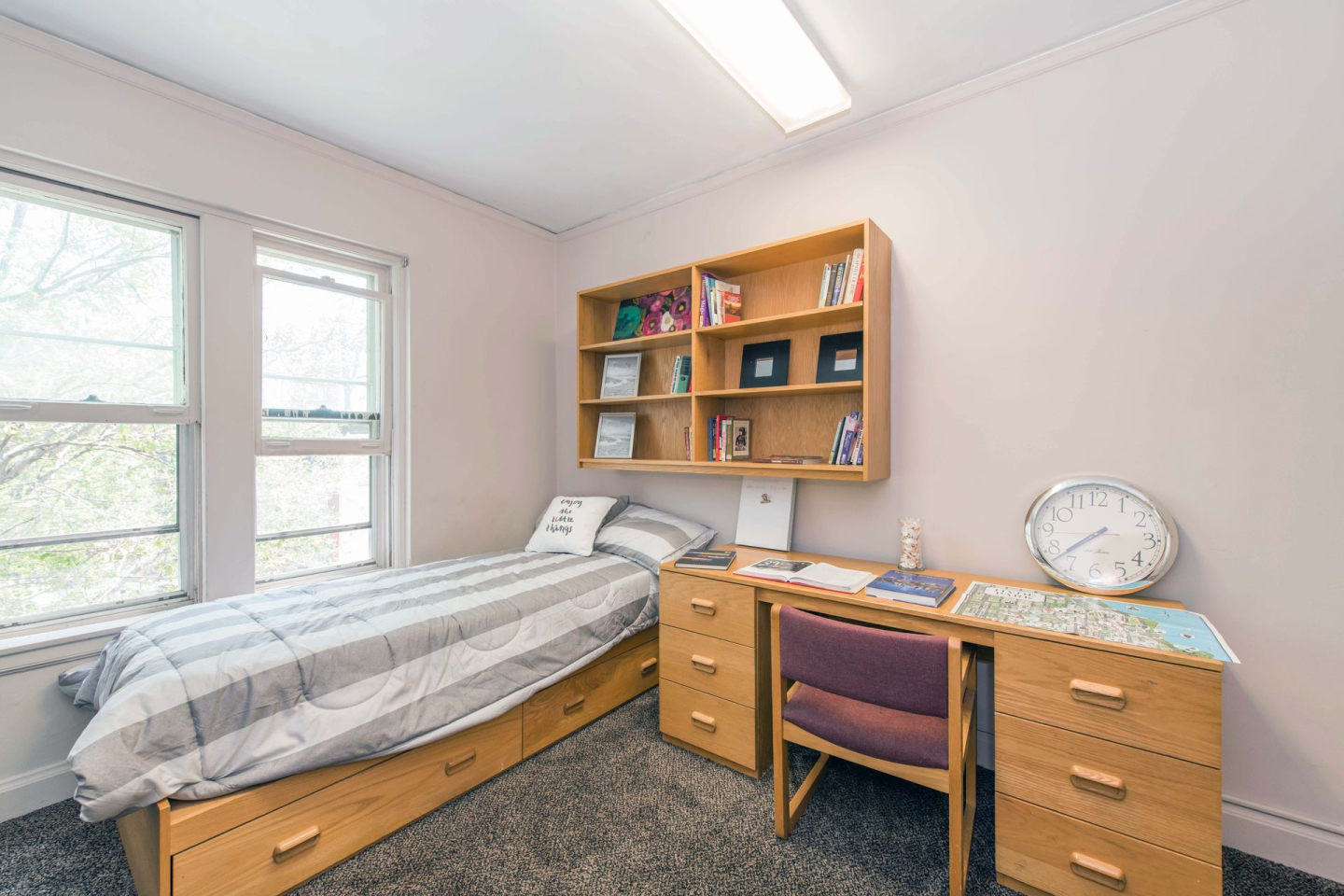 Co Living - 5445 S Ingleside Image 9