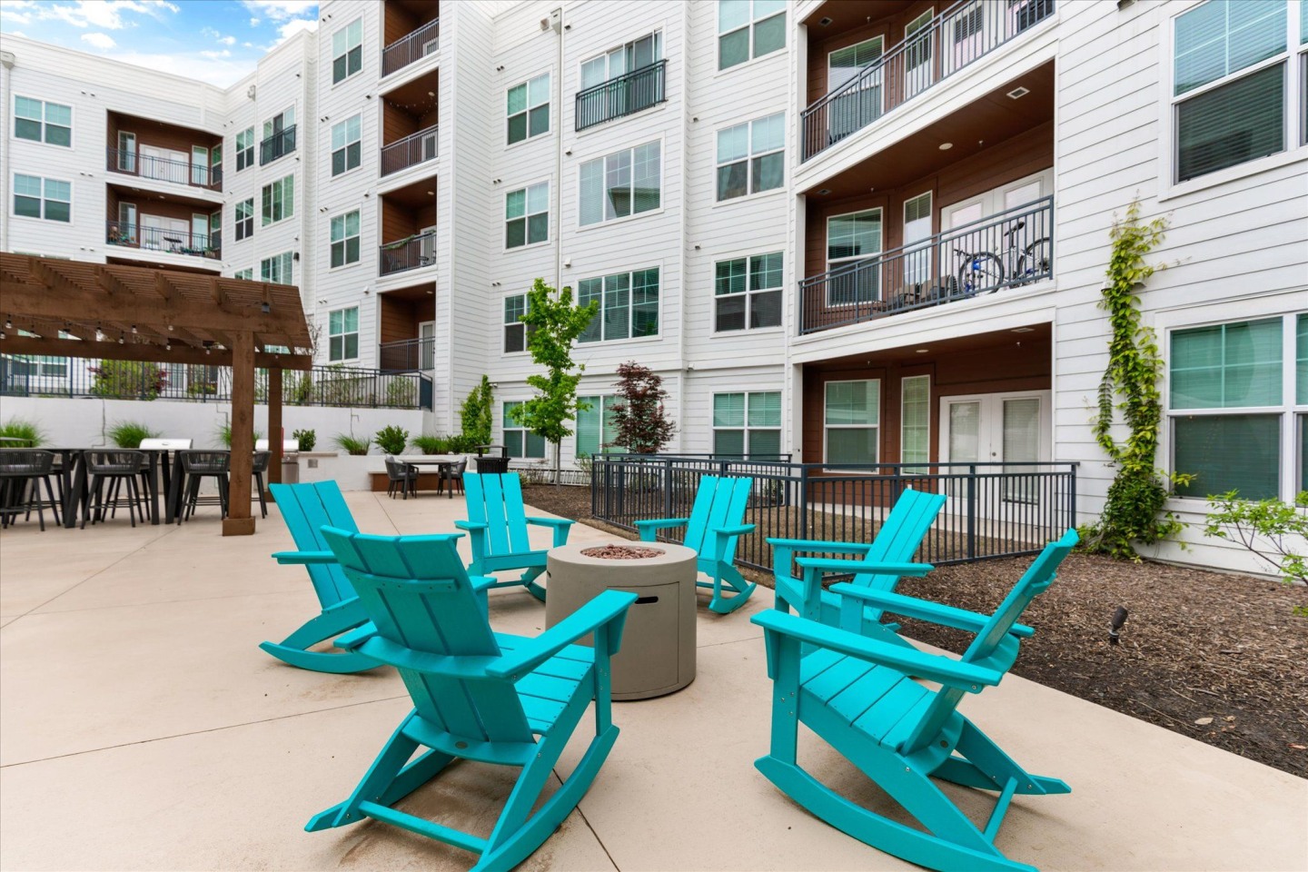 Shoreview Flats Image 2