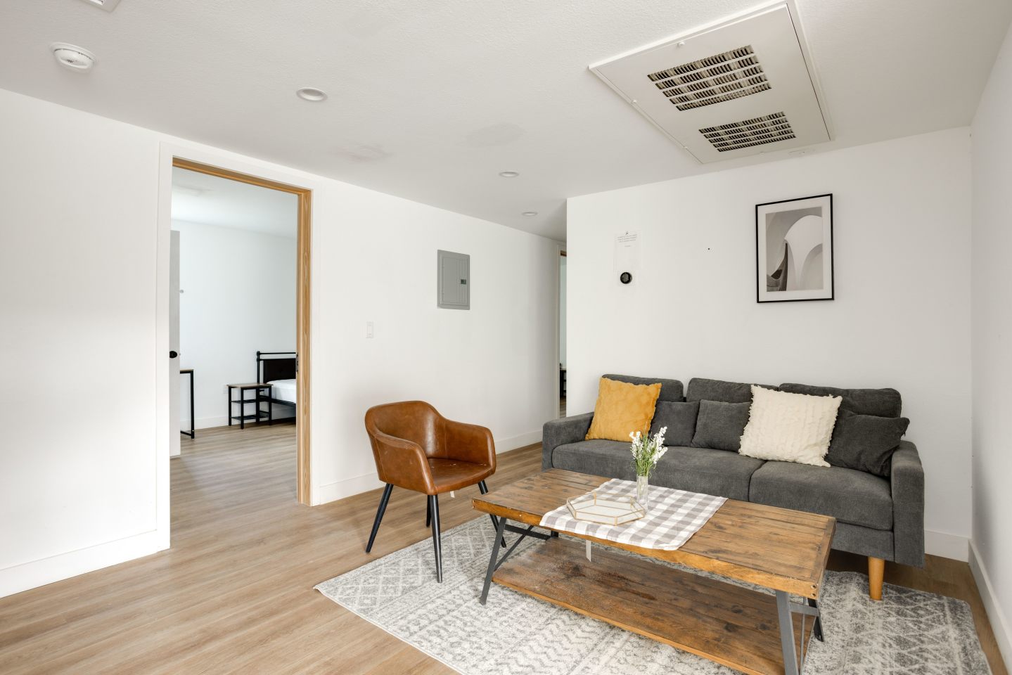 1620 W 35th Place - Co-Living Image 14