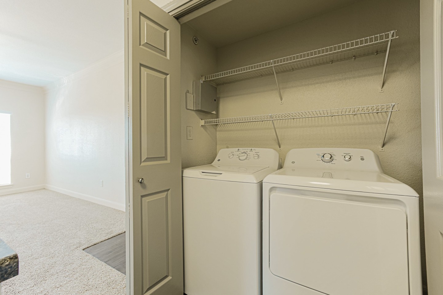 Aventura 1414 Image 29