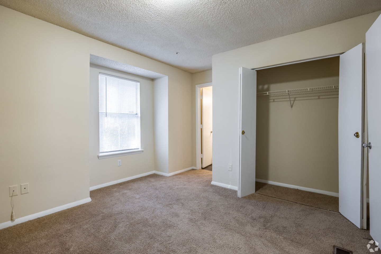 Covington Glen Image 20