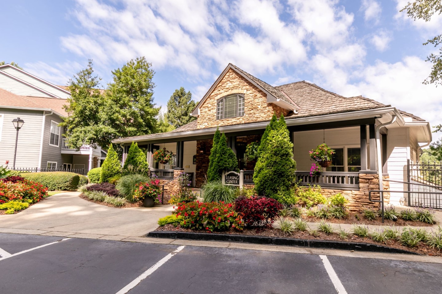 Highland Square Image 29