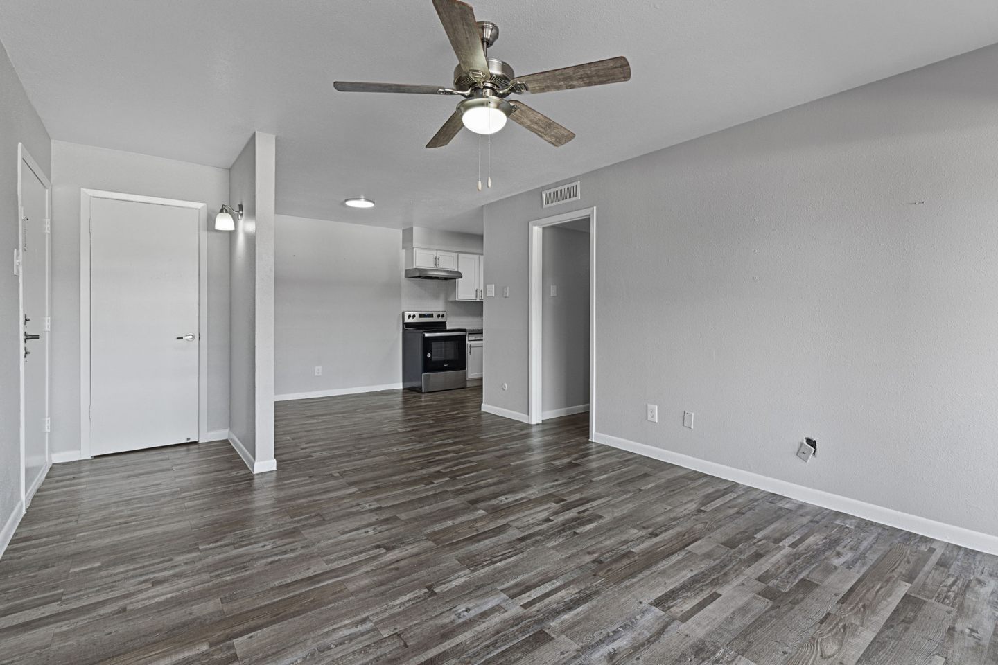 Aria Residences Image 14