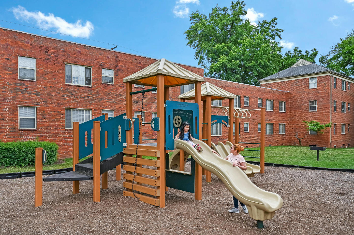 Hamilton Manor - Affordable Housing Image 16