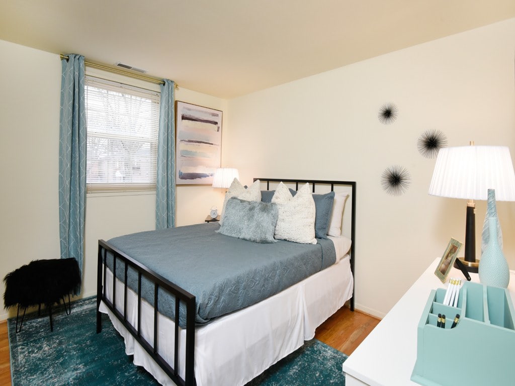 Hyde Park Apartments  Image 4
