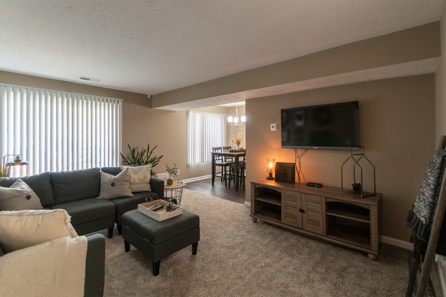 Deer Hill Image 52