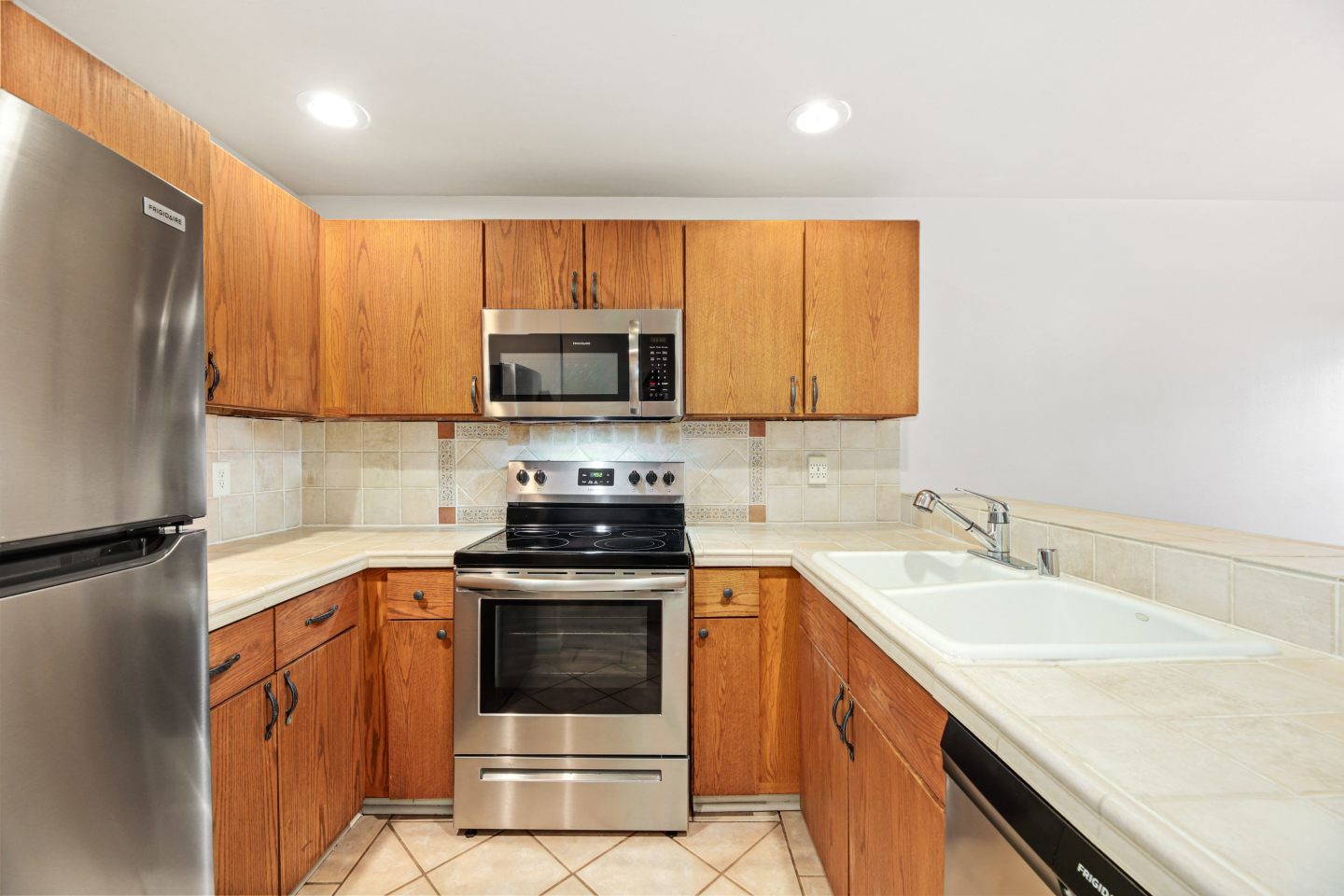 Starboard Apartments Image 8