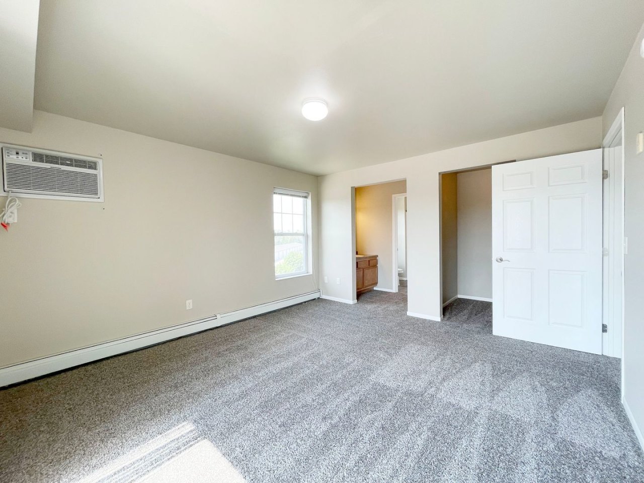 Willow Brooke Lodge Apartments Image 3