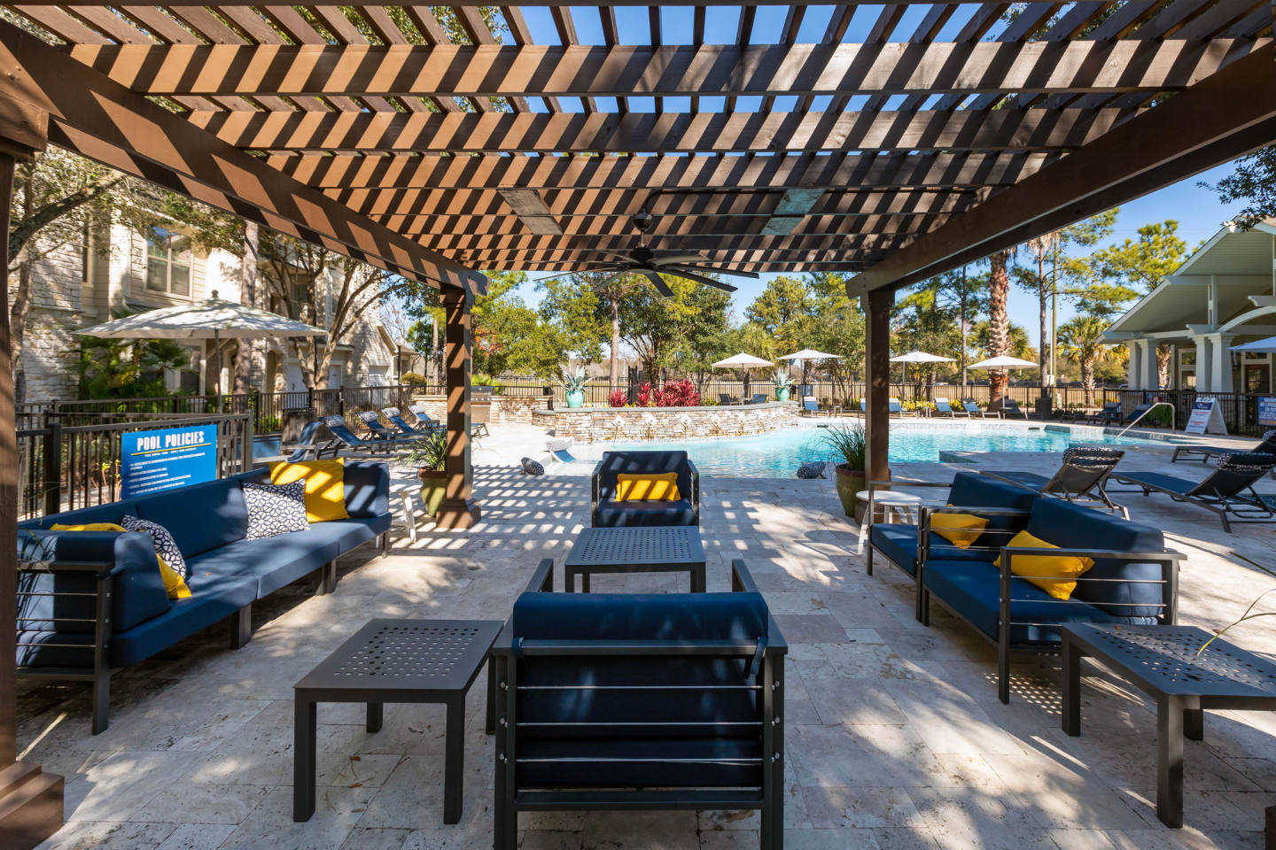 Lakefront Villas Image 17