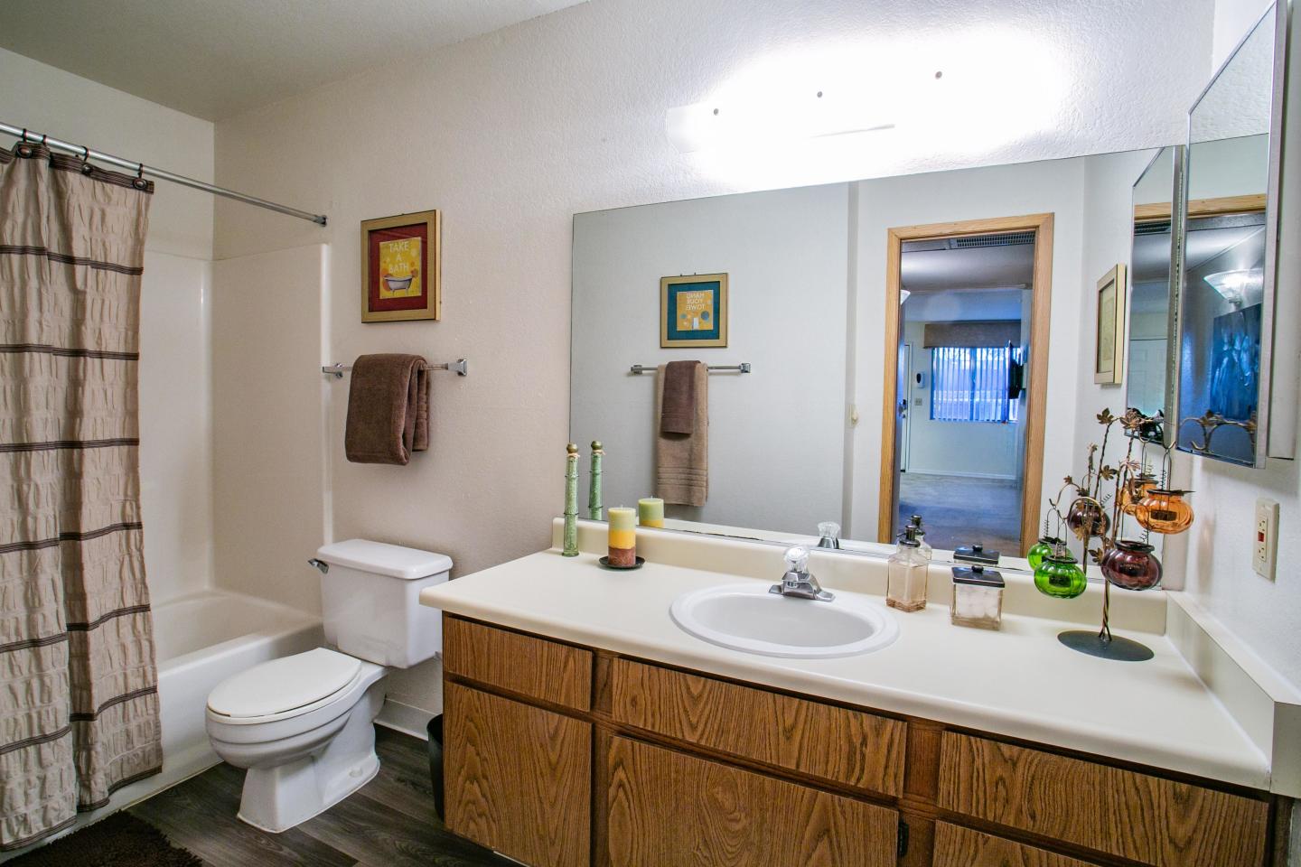 The Vistas Apartment Homes Image 19