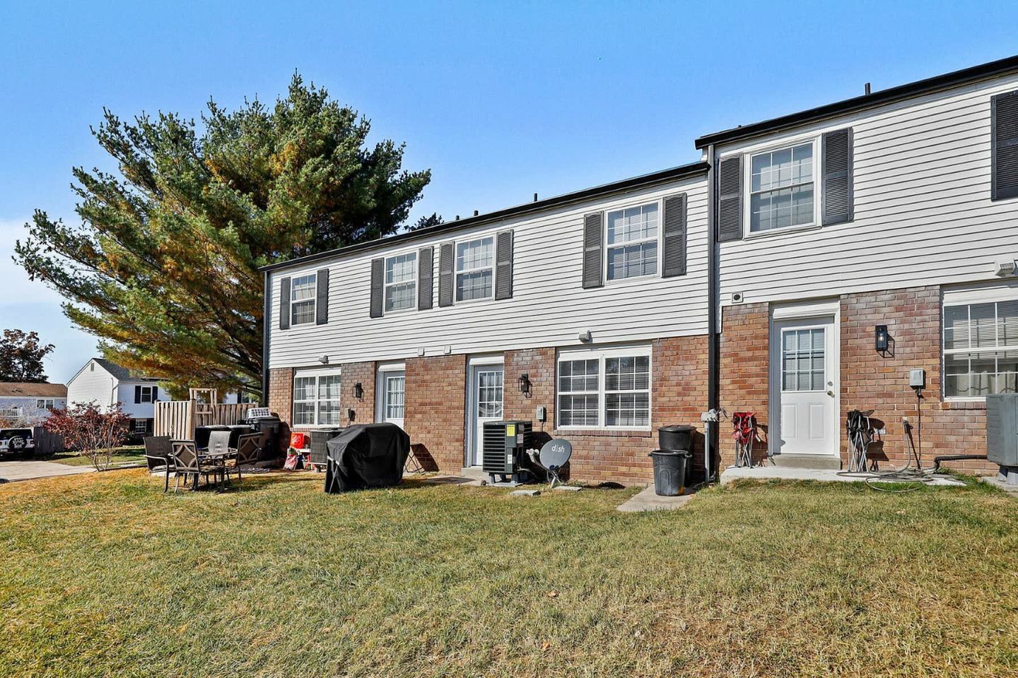 Village of Carrollwood Image 18