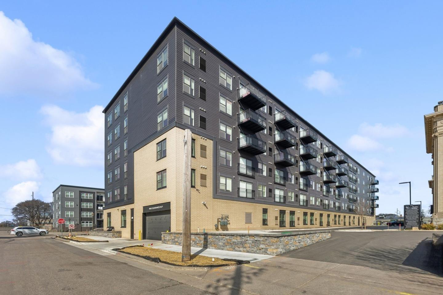 Marshall Avenue Flats Image 12