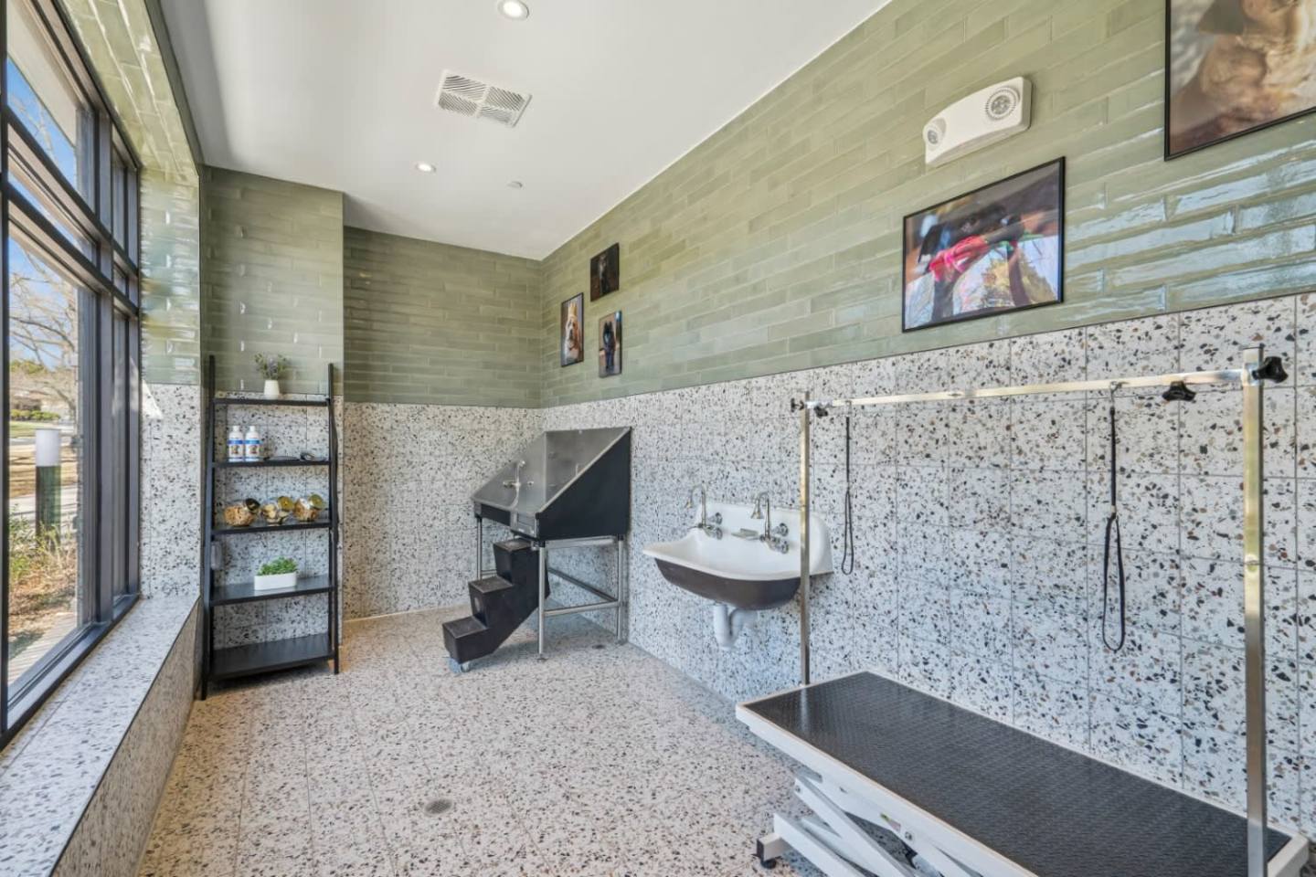 900 Willow Image 33