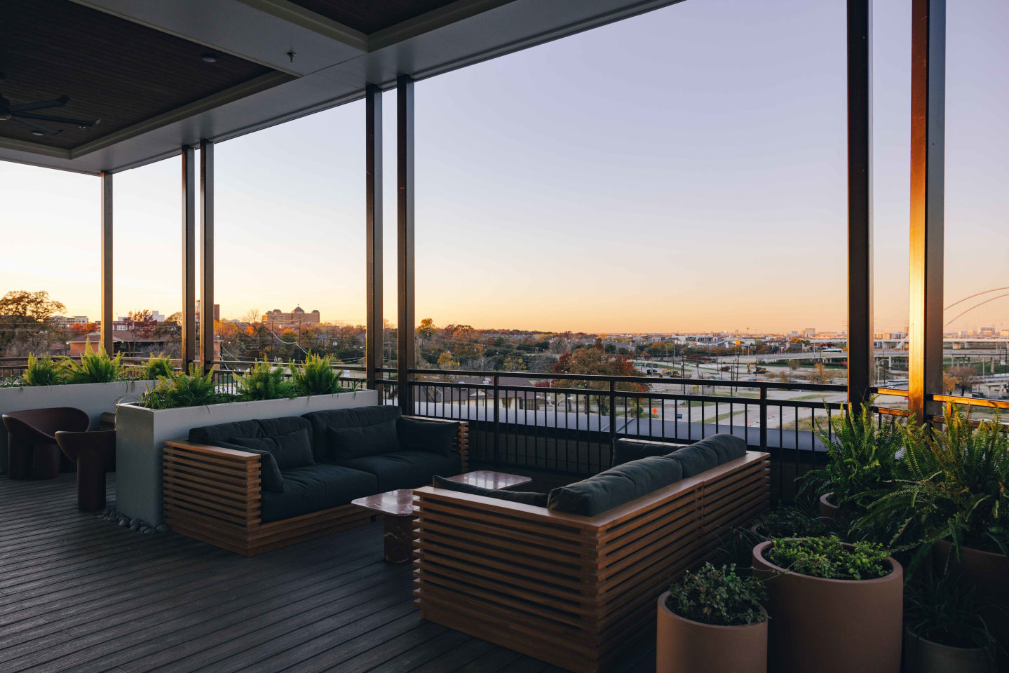 Oakhouse Image 22