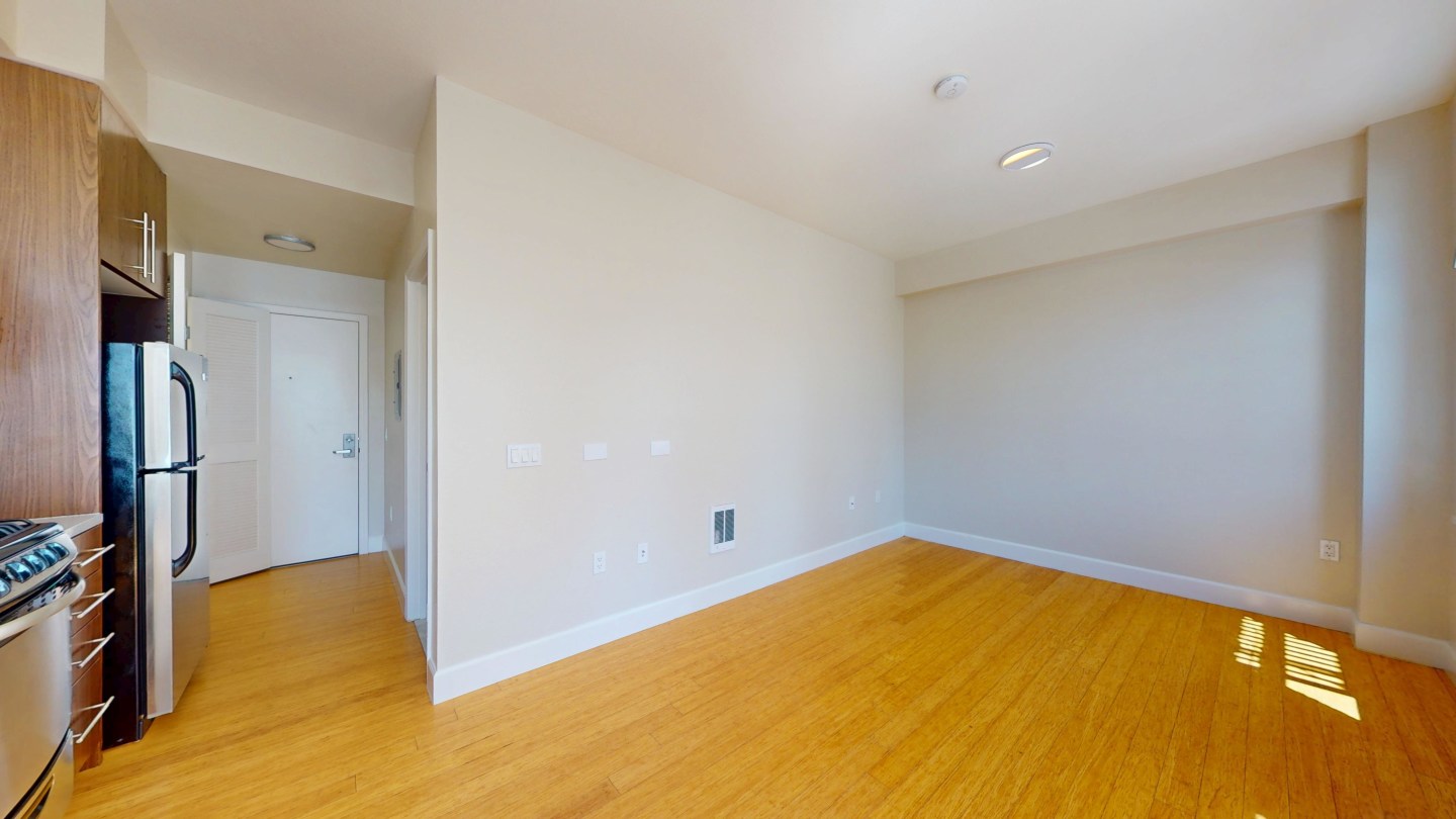 540 LEAVENWORTH Apartments Image 3