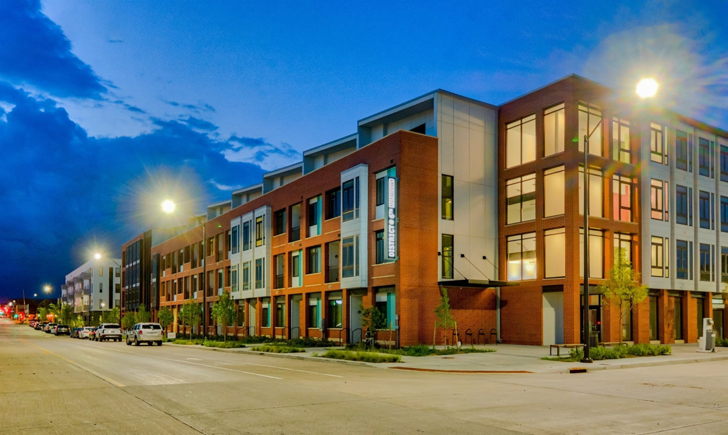 District at 6th Image 9