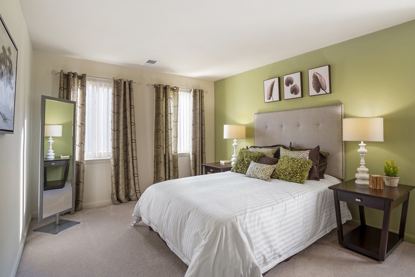 The Apartments at Elmwood Terrace Image 13