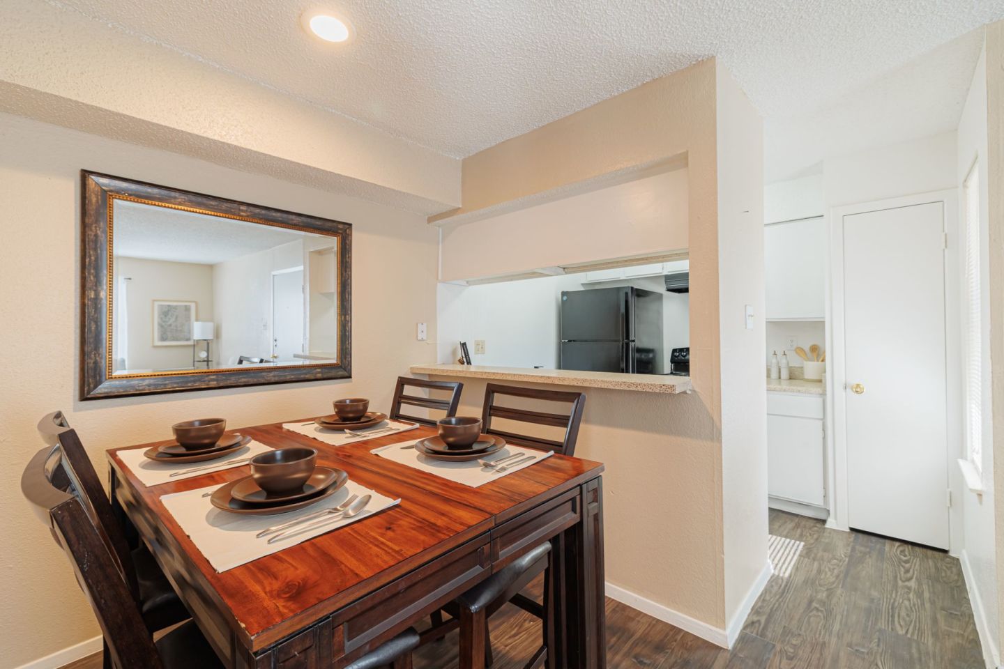 High Point Village Apartments Image 11