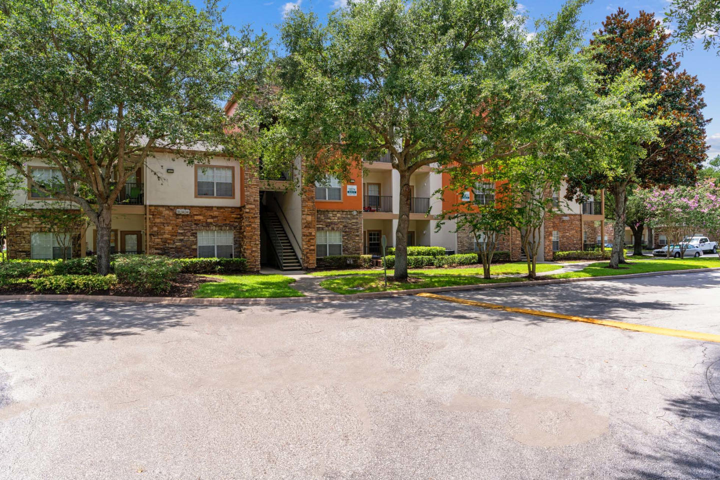 The Monaco at Waterford Lakes Image 4