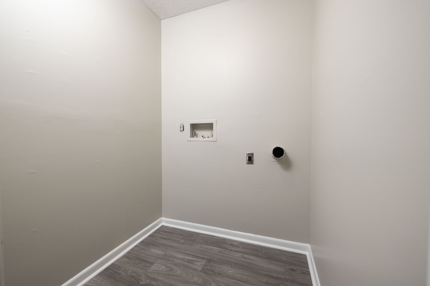 Cross Creek Apartments Image 16