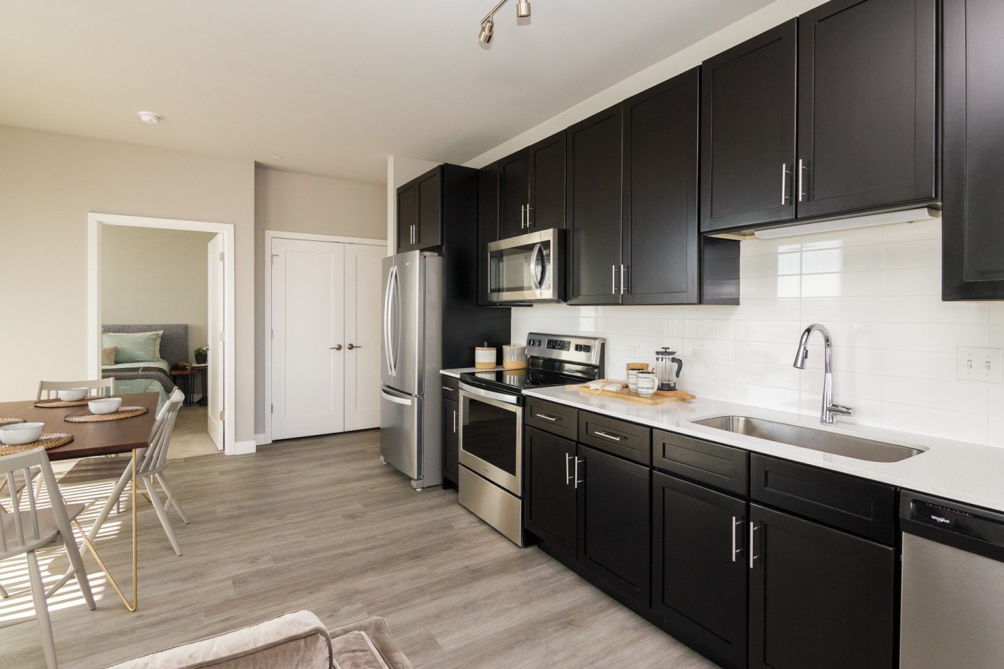 20 West Apartments Image 3