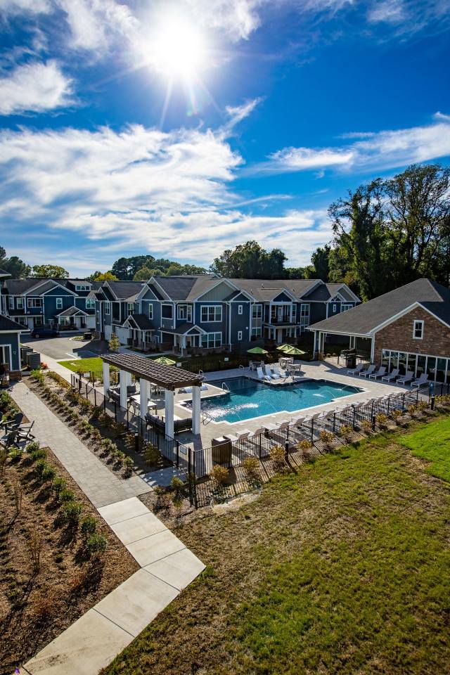 Lake Taylor Pointe Image 65