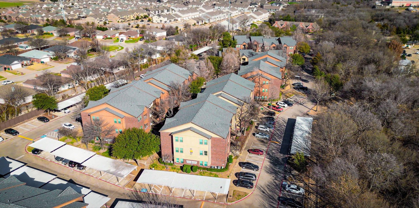 Larkin Apartment Homes Image 13
