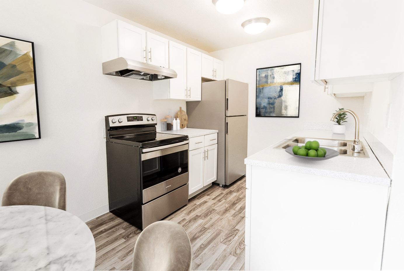 Crown Pointe Apartments Image 1