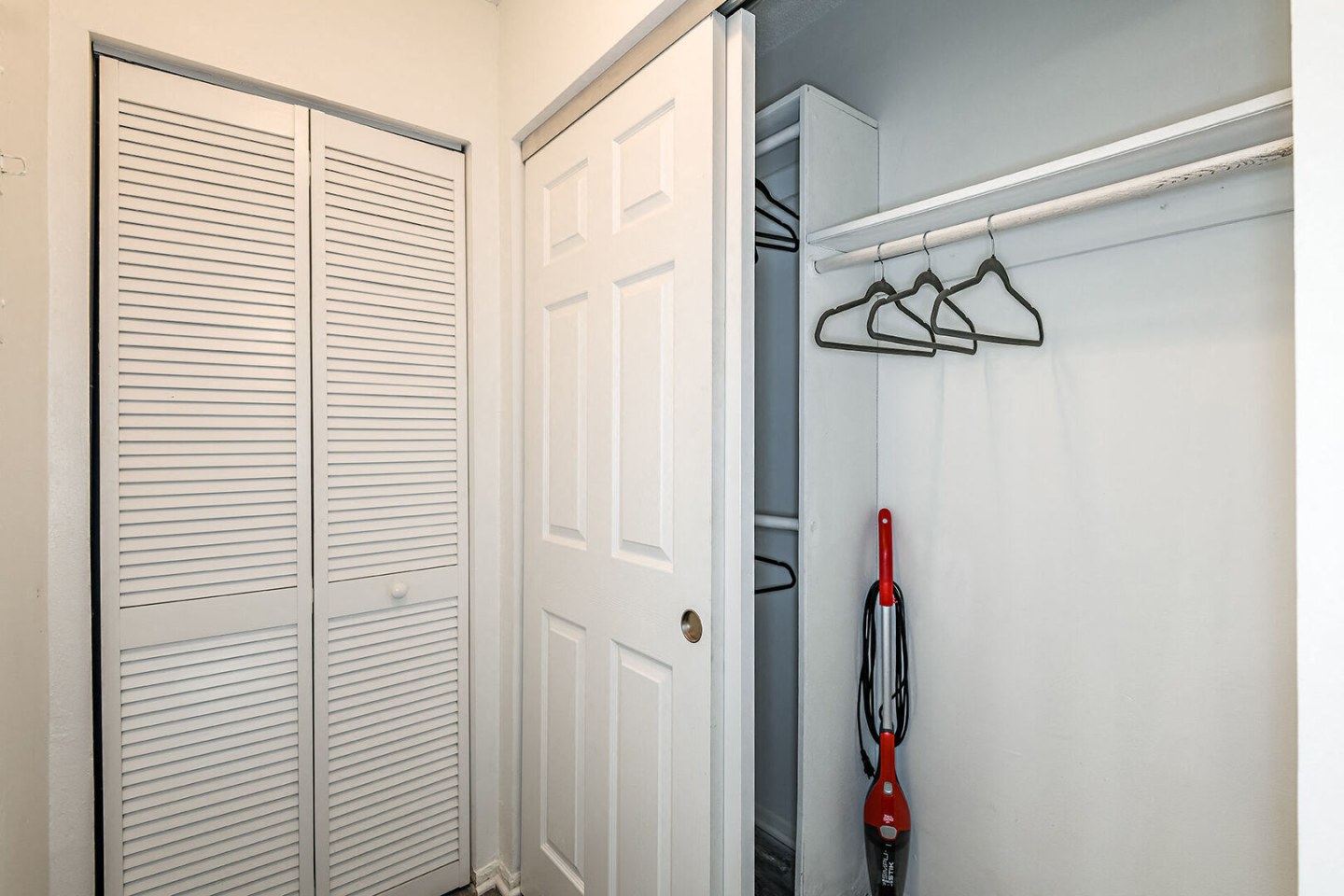 Woodlake Villas Image 43