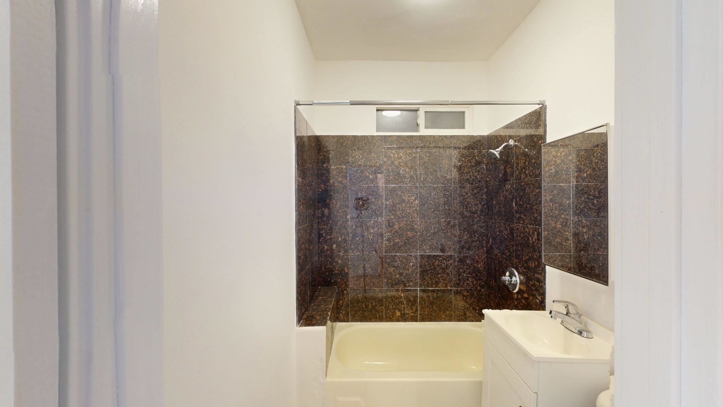 1020 Post Street Image 5