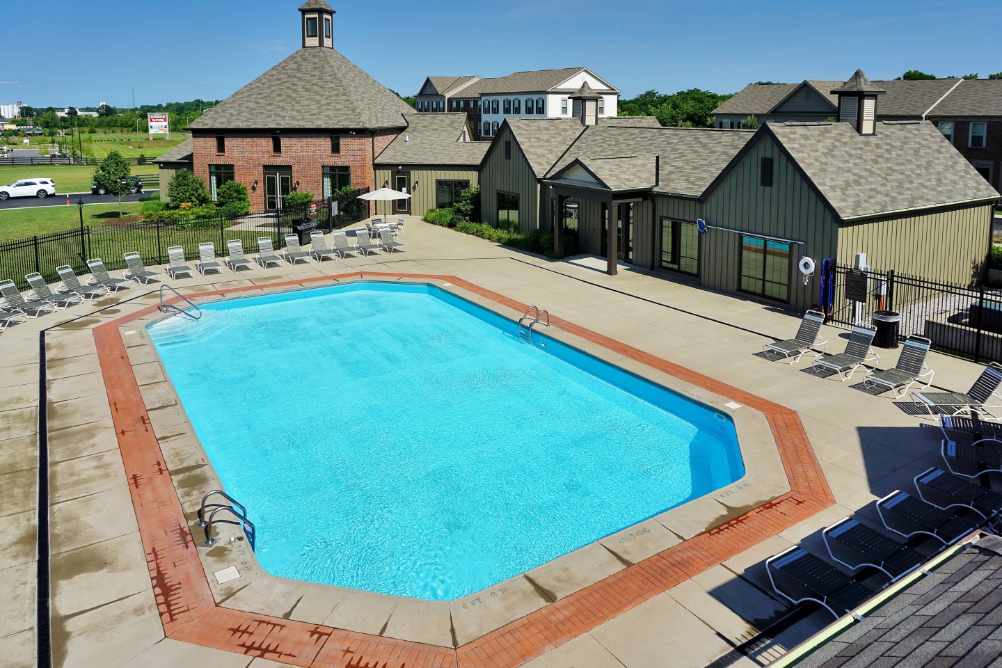 Riverford Crossing Apartments Image 14