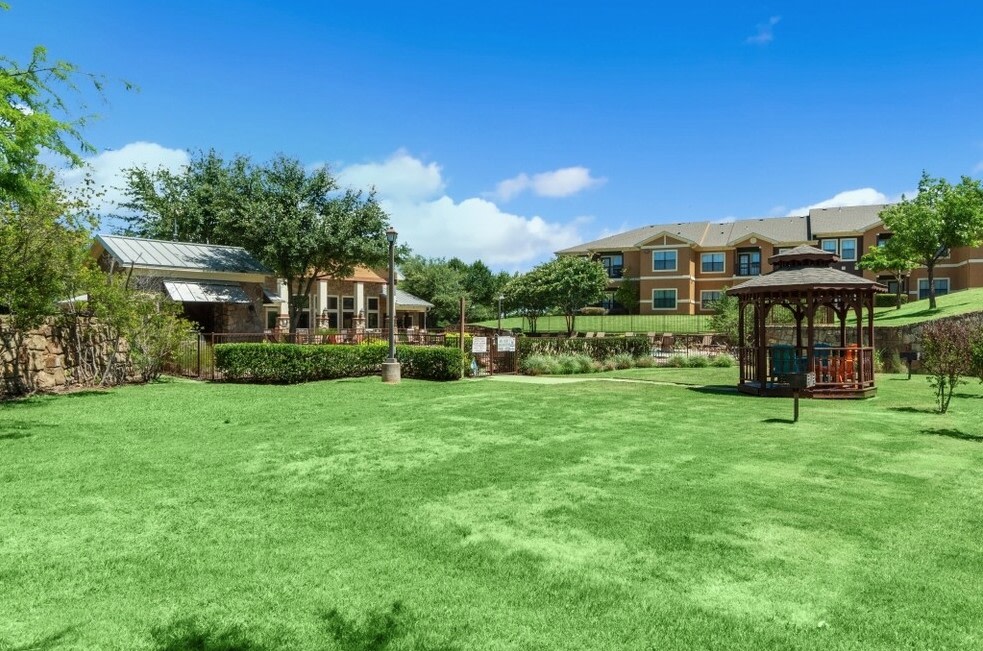 The Residences at Holland Lake Image 20