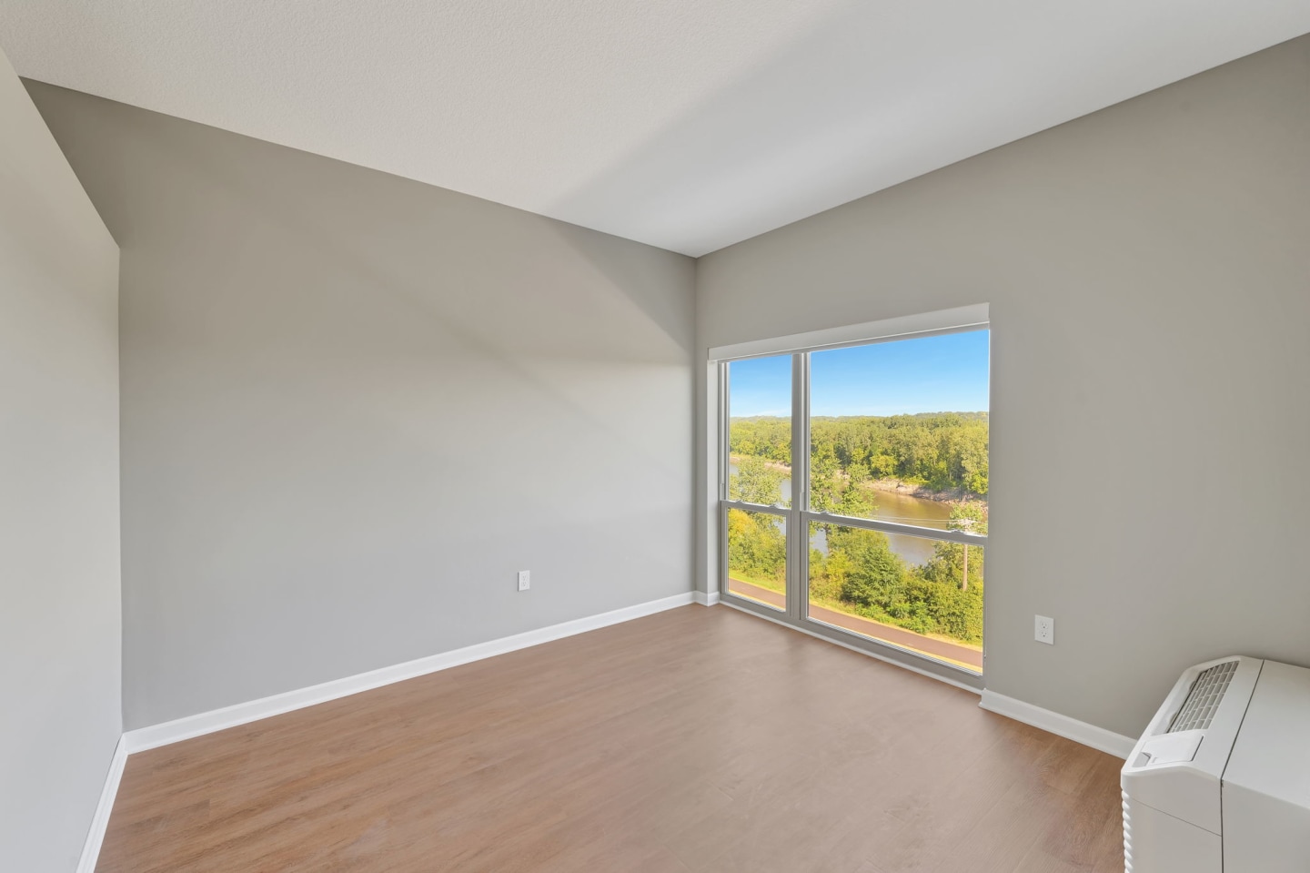 Shakopee Flats Image 40