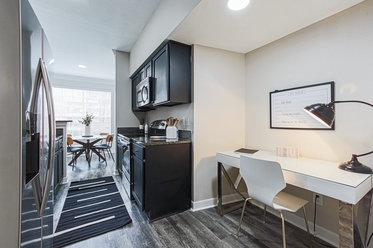 The Village at Bellaire Apartments Image 49
