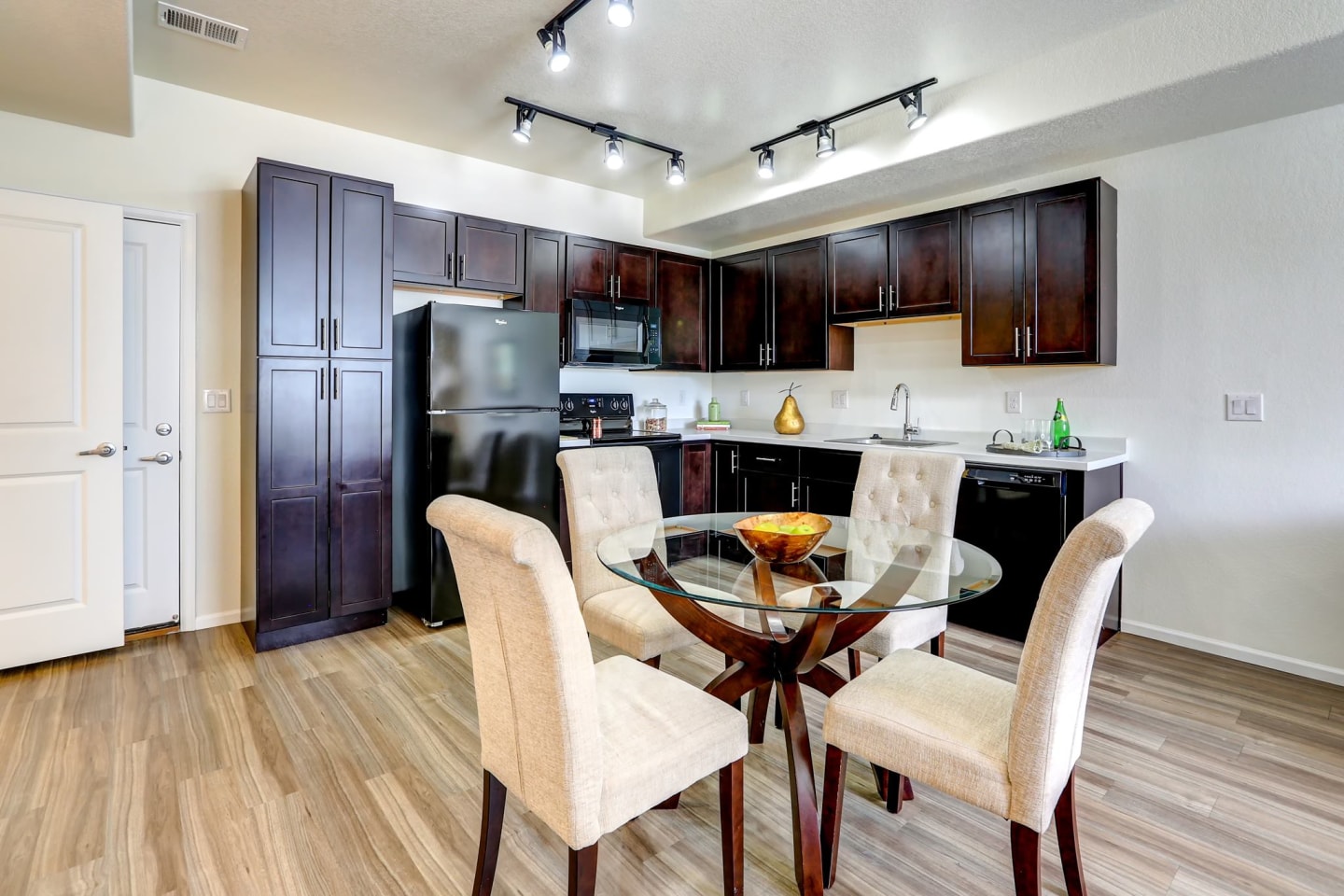 Enclave Belle Creek Apartments Image 2