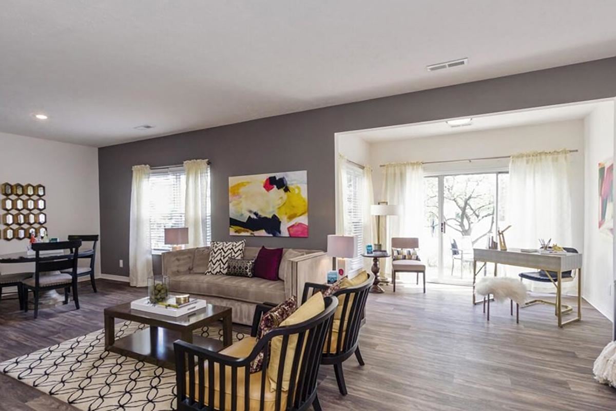 The Residence At Barrington Apartments Image 38