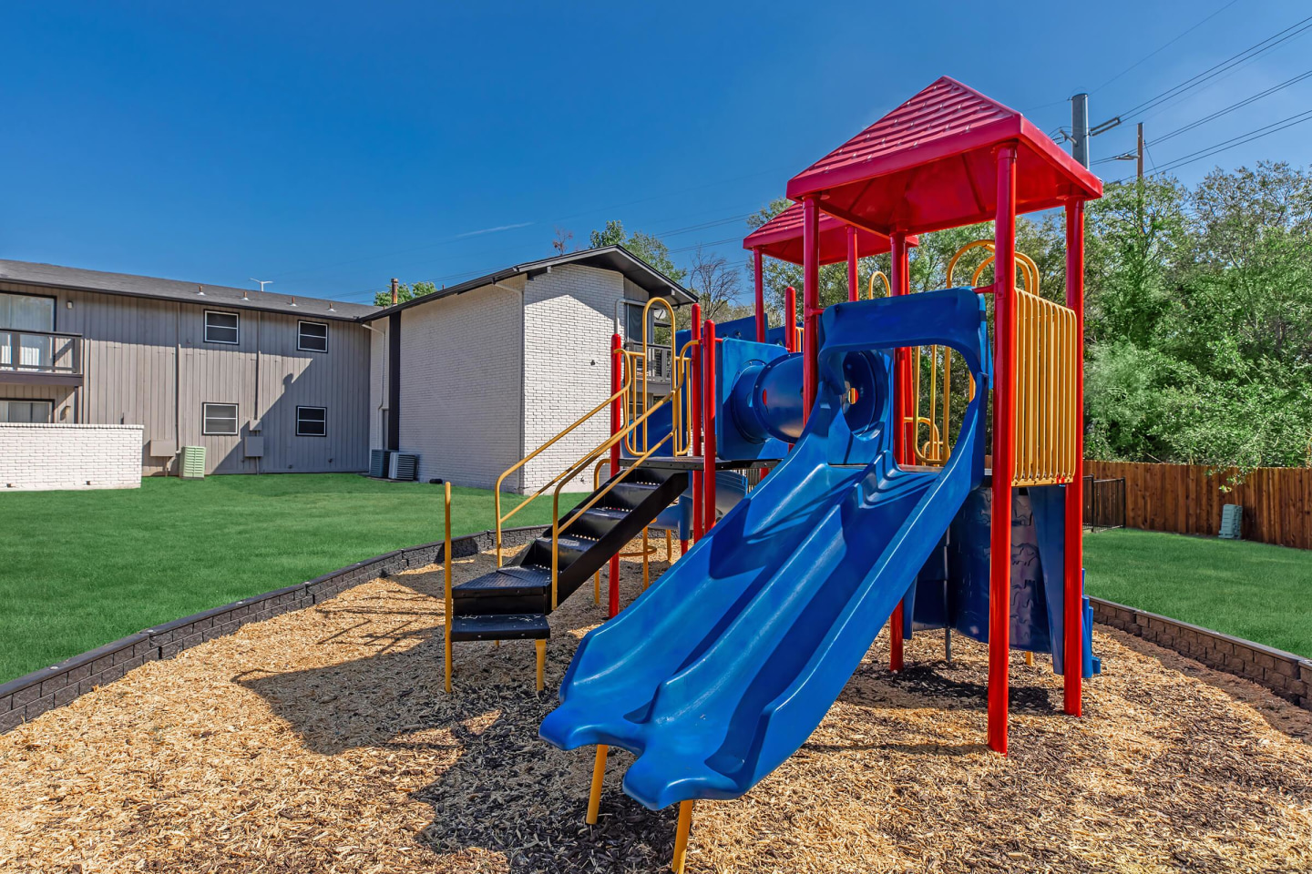 Tree Top Apartments Image 19