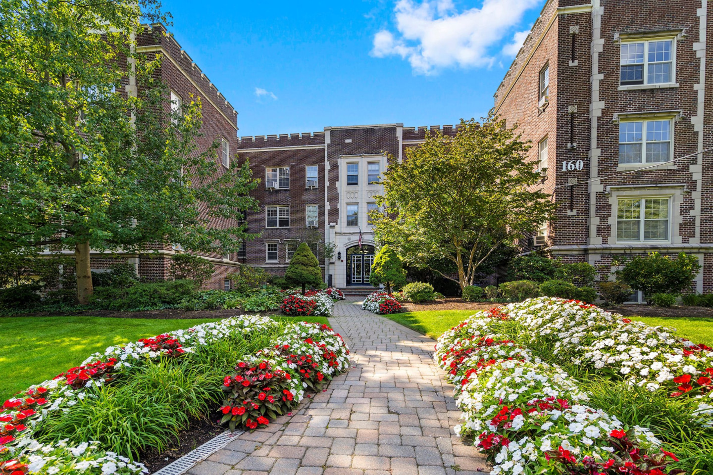 Worthington House Apartments Image 19