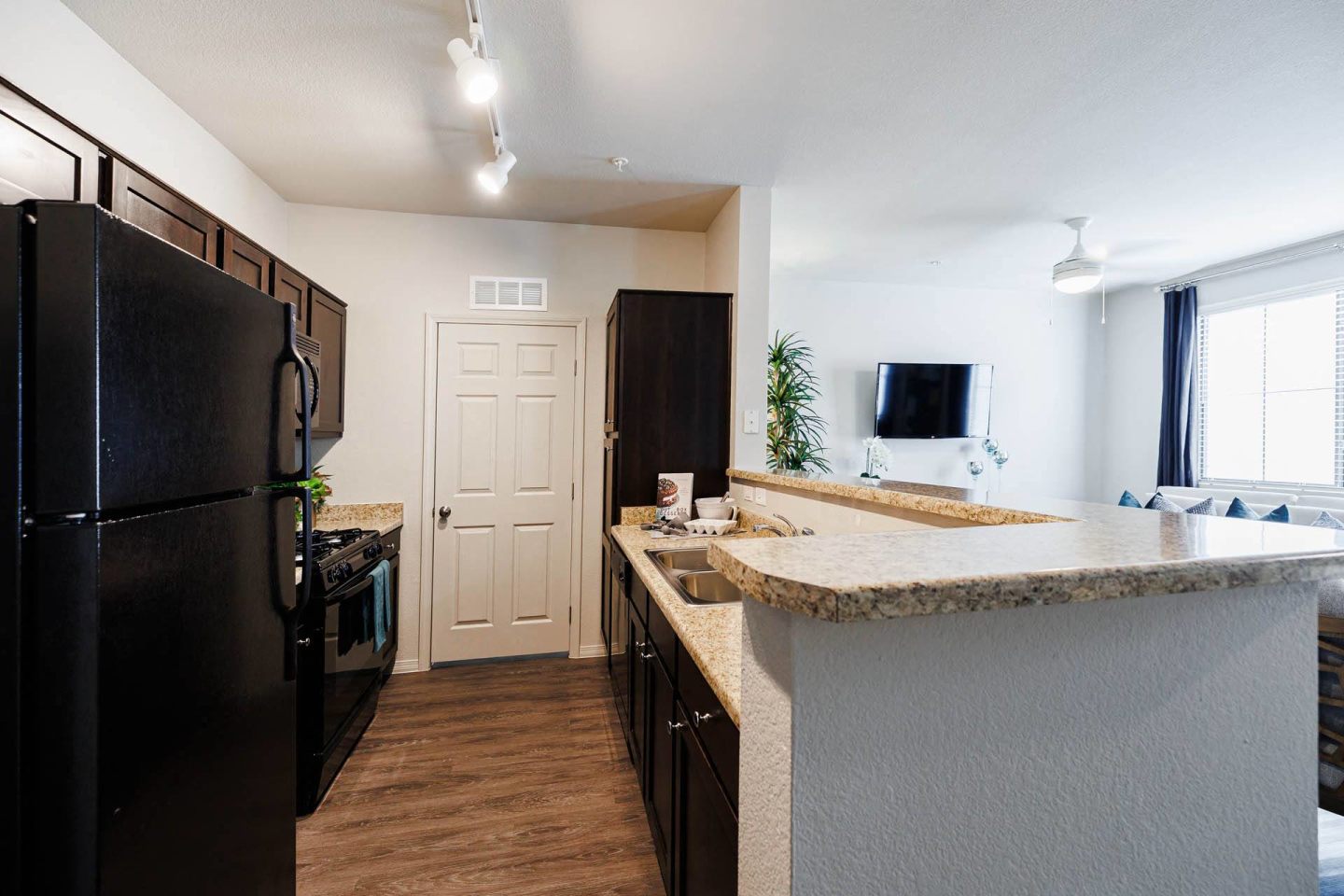 Chandler Apartment Homes Image 36