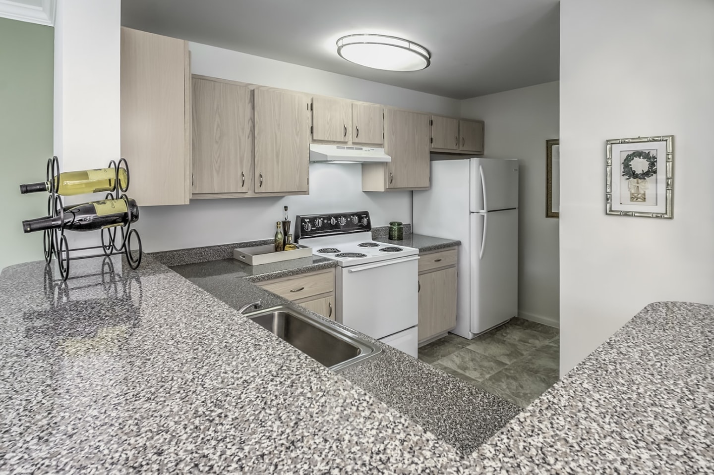School Bell Apartments Image 8