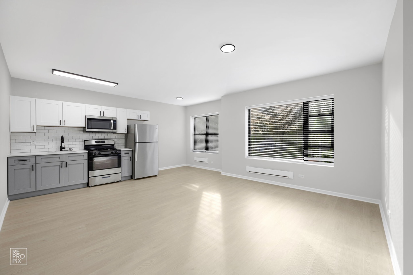 7706 S Coles Avenue Image 11