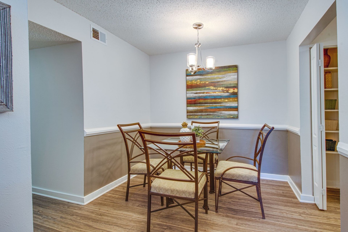 Nob Hill Apartments Image 27