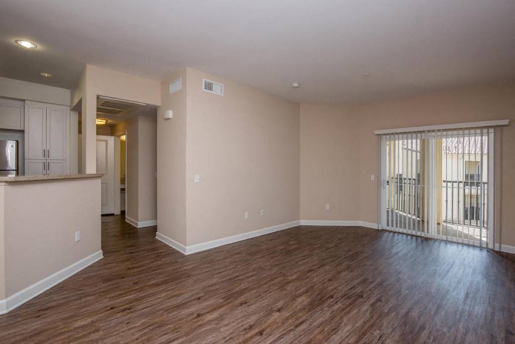 Senior Housing - Monaco Apartments Image 38
