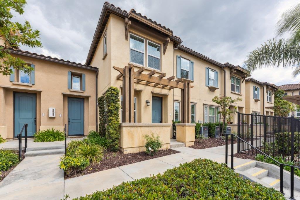 CasaLago Eastlake Image 1