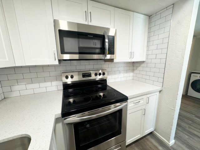 1st Avenue Image 3