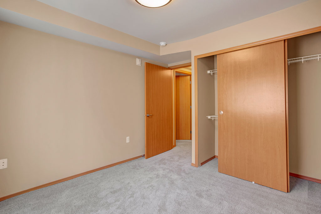 Echo Lake Apartments Image 23